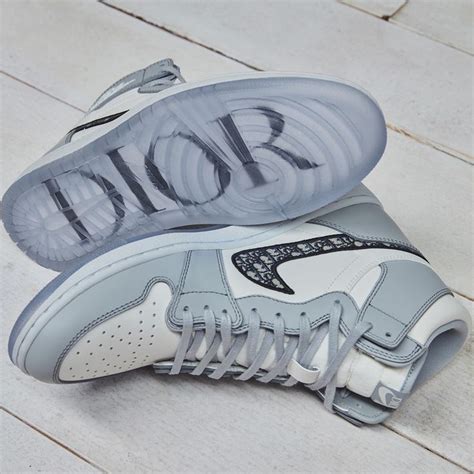 dior ft nike|Nike Dior original.